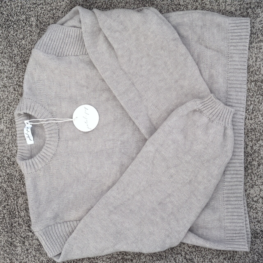NWT Oversized Petal & Pup Sweater